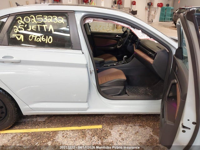 Aukcja sprzedaży 2025 Volkswagen Jetta Highline 1.5 Tsi, vin: 3VWGX7BU1SM092610, numer aukcji: 20253232