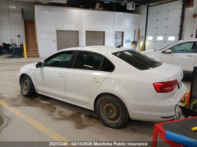 20253248 :رقم المزاد ، 3VW2K7AJ1FM330378 vin ، 2015 Volkswagen Jetta 2.0 مزاد بيع
