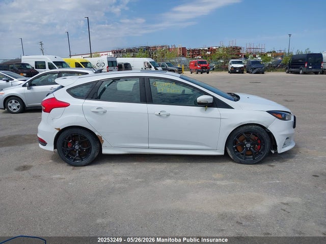 1FADP3L94HL334914 Ford FOCUS ST