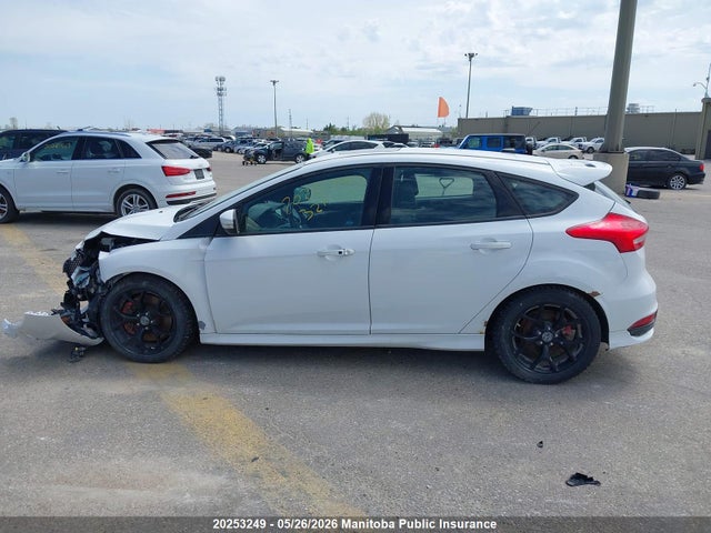 1FADP3L94HL334914 Ford FOCUS ST
