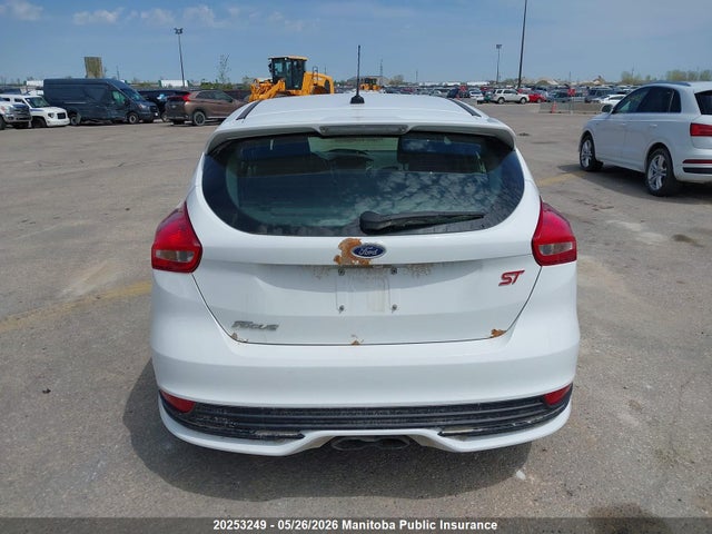 1FADP3L94HL334914 Ford FOCUS ST