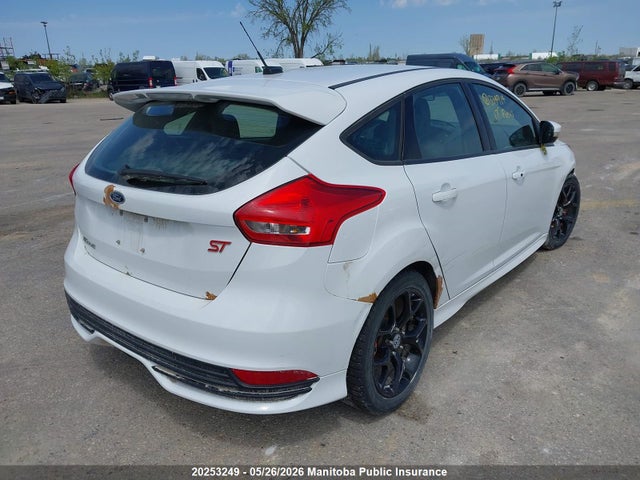 1FADP3L94HL334914 Ford FOCUS ST