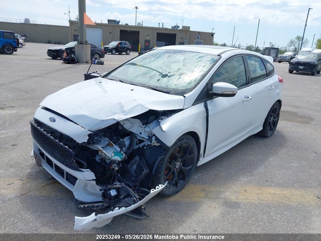 1FADP3L94HL334914 Ford FOCUS ST