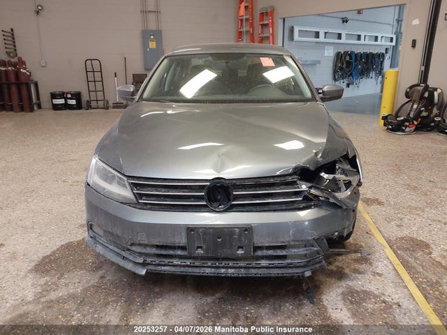 2017 Volkswagen Jetta 1.4 Tsi მანქანა იყიდება აუქციონზე, vin: 3VW2B7AJ5HM344058, აუქციონის ნომერი: 20253257