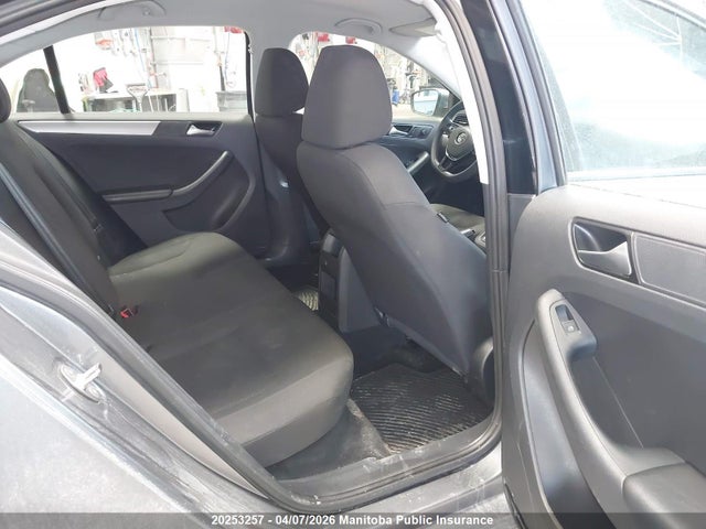 2017 Volkswagen Jetta 1.4 Tsi მანქანა იყიდება აუქციონზე, vin: 3VW2B7AJ5HM344058, აუქციონის ნომერი: 20253257