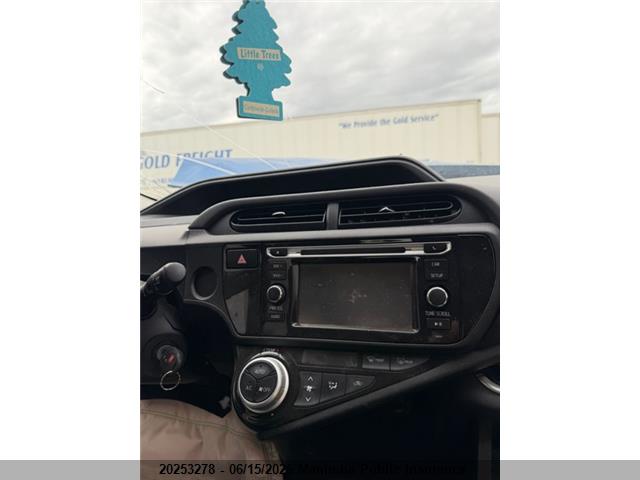 2016 Toyota Prius C მანქანა იყიდება აუქციონზე, vin: JTDKDTB34G1120622, აუქციონის ნომერი: 20253278
