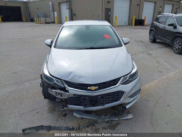20253281 :رقم المزاد ، 3G1BE5SM7HS505621 vin ، 2017 Chevrolet Cruze Lt Turbo مزاد بيع