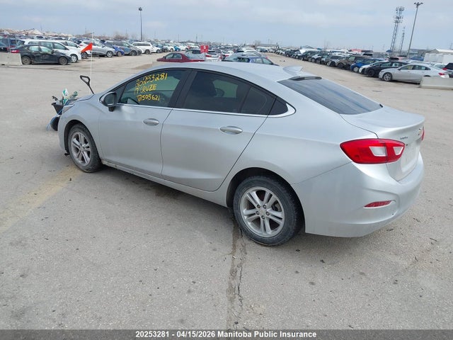 20253281 :رقم المزاد ، 3G1BE5SM7HS505621 vin ، 2017 Chevrolet Cruze Lt Turbo مزاد بيع
