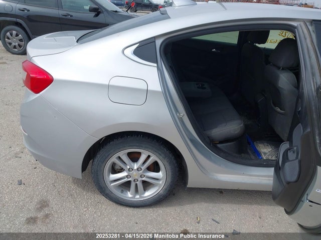 20253281 :رقم المزاد ، 3G1BE5SM7HS505621 vin ، 2017 Chevrolet Cruze Lt Turbo مزاد بيع