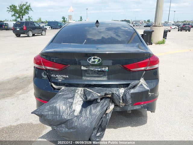 KMHD84LF1HU266760 Hyundai ELANTRA GL