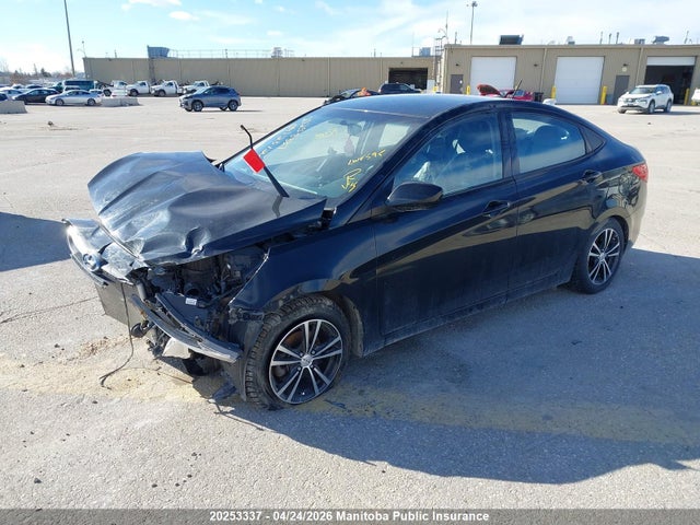 2016 Hyundai Accent Gls მანქანა იყიდება აუქციონზე, vin: KMHCT4AE1GU141096, აუქციონის ნომერი: 20253337