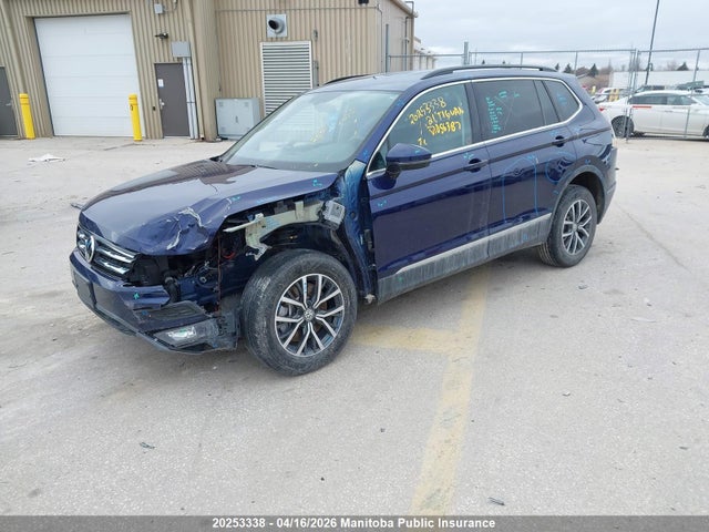 3VV2B7AX4MM056387 Volkswagen Tiguan Comfortline 2.0 Tsi
