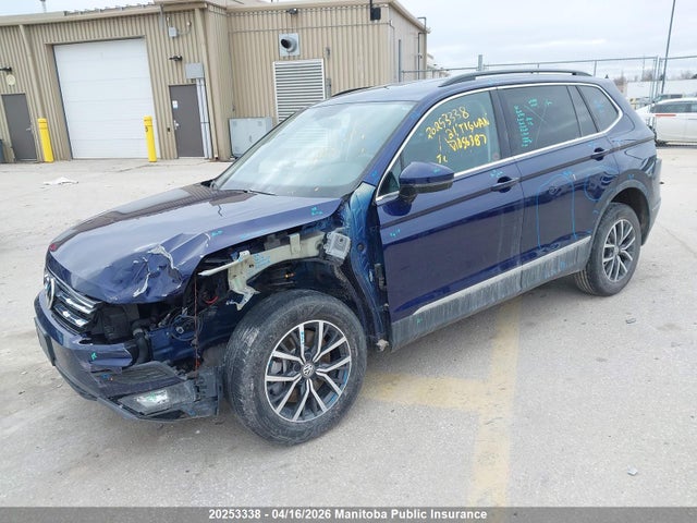 3VV2B7AX4MM056387 Volkswagen Tiguan Comfortline 2.0 Tsi