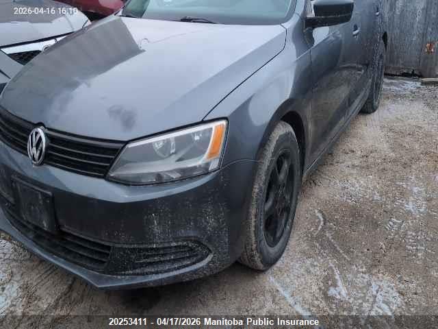 20253411 :رقم المزاد ، 3VW2K7AJ0DM350795 vin ، 2013 Volkswagen Jetta 2.0 مزاد بيع