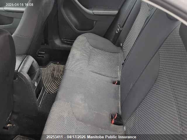 20253411 :رقم المزاد ، 3VW2K7AJ0DM350795 vin ، 2013 Volkswagen Jetta 2.0 مزاد بيع