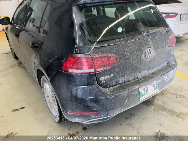 3VWG17AU0JM255992 Volkswagen Golf 1.8 Tsi
