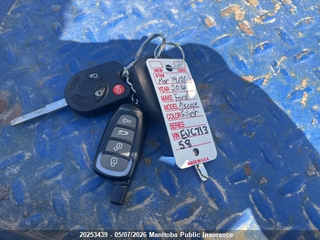 Продажа на аукционе авто 2014 Ford Escape Se, vin: 1FMCU9G96EUC71358, номер лота: 20253439
