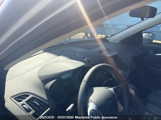 Продажа на аукционе авто 2014 Ford Escape Se, vin: 1FMCU9G96EUC71358, номер лота: 20253439