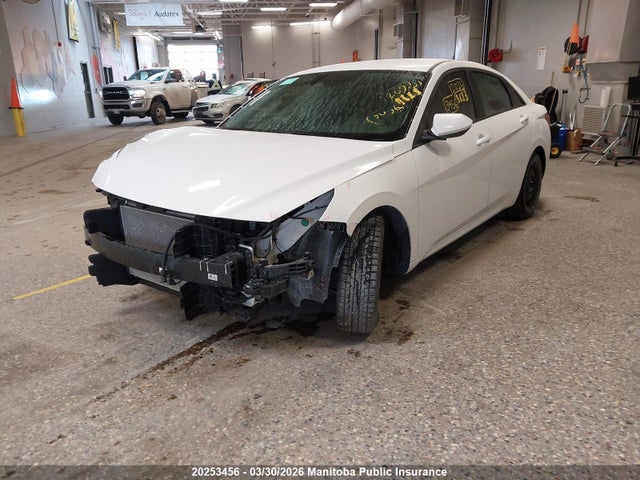 KMHLM4AG1PU603056 Hyundai Elantra Essential
