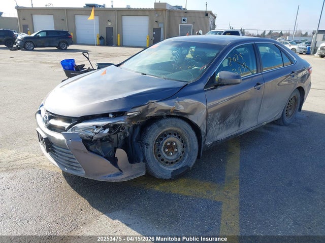 4T1BF1FKXHU671455 Toyota CAMRY XLE