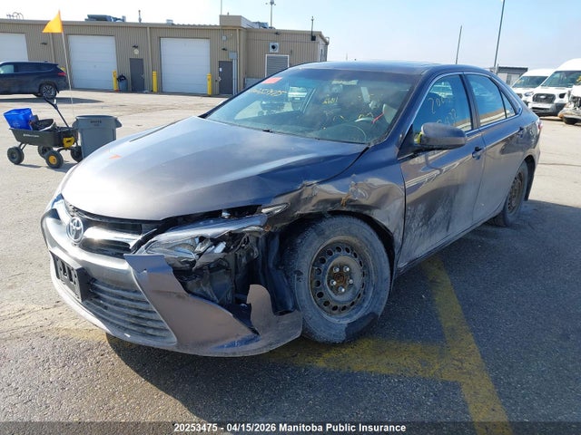 4T1BF1FKXHU671455 Toyota CAMRY XLE