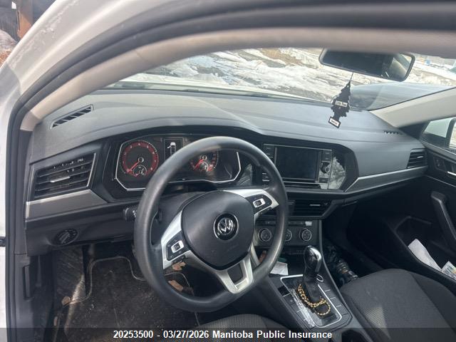 20253500 :رقم المزاد ، 3VWCB7BU5LM011445 vin ، 2020 Volkswagen Jetta Comfortline 1.4 Tsi مزاد بيع