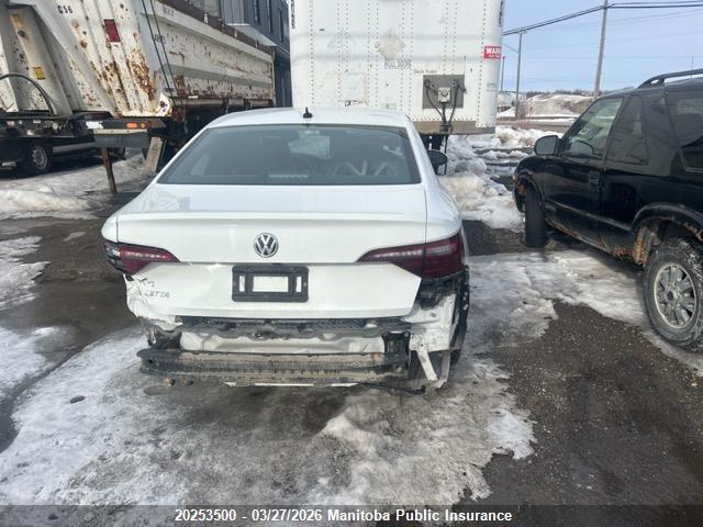 20253500 :رقم المزاد ، 3VWCB7BU5LM011445 vin ، 2020 Volkswagen Jetta Comfortline 1.4 Tsi مزاد بيع