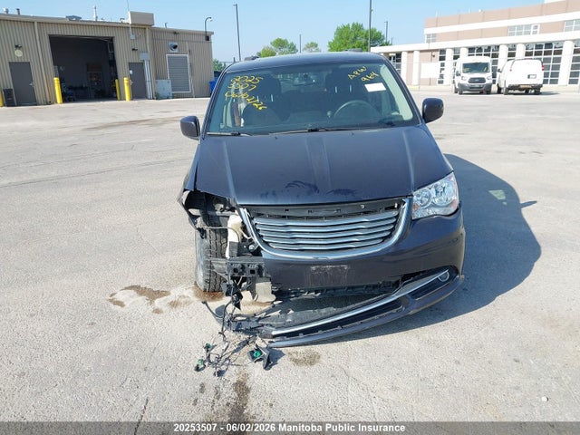 2014 Chrysler Town & Country Touring მანქანა იყიდება აუქციონზე, vin: 2C4RC1BG2ER351195, აუქციონის ნომერი: 20253507