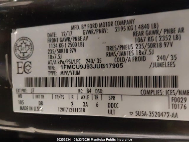 1FMCU9J93JUB17905 Ford Escape Titanium