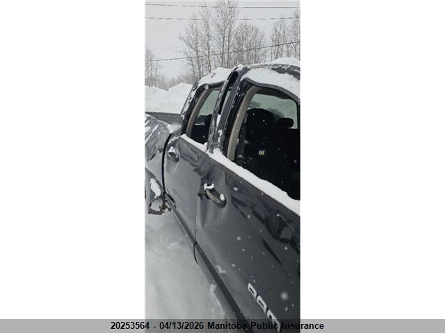 20253564 :رقم المزاد ، 1D7HU18D75J559637 vin ، 2005 Dodge Ram 1500 Quad Cab مزاد بيع