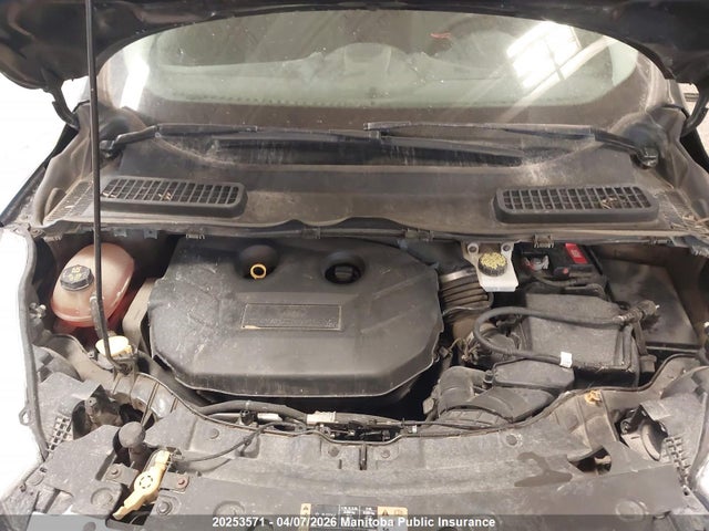 1FMCU0G98HUB63999 Ford ESCAPE SE