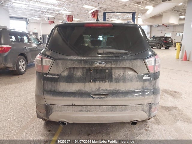 1FMCU0G98HUB63999 Ford ESCAPE SE