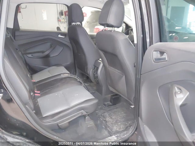 1FMCU0G98HUB63999 Ford ESCAPE SE