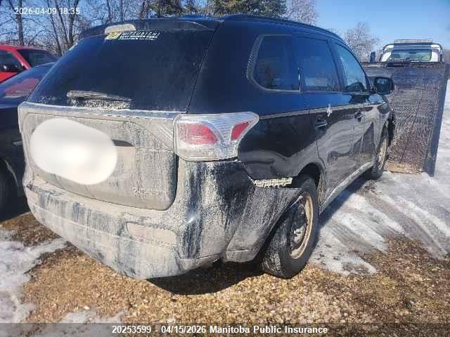 JA4JZ3AX0EZ601672 Mitsubishi Outlander Se