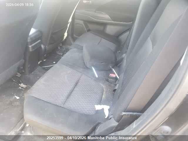 JA4JZ3AX0EZ601672 Mitsubishi Outlander Se