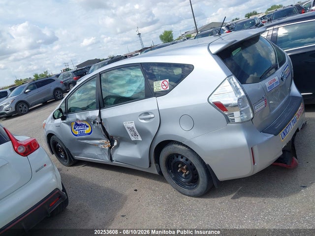 Toyota PRIUS V 2014 JTDZN3EUXEJ003222 Image 15
