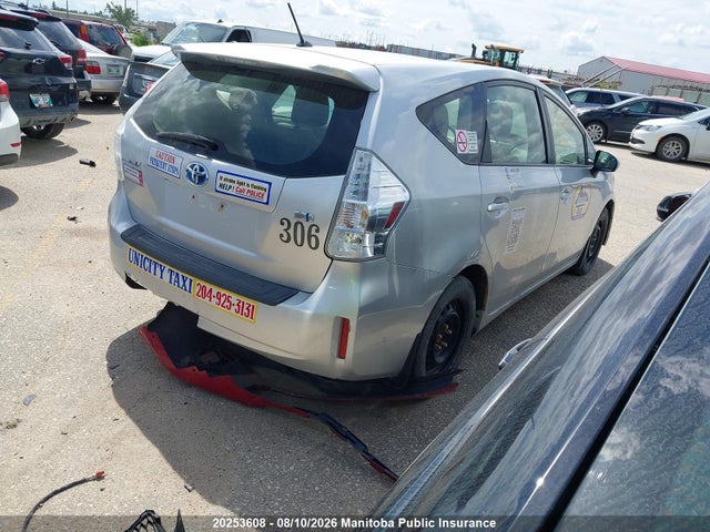 Toyota PRIUS V 2014 JTDZN3EUXEJ003222 Image 4