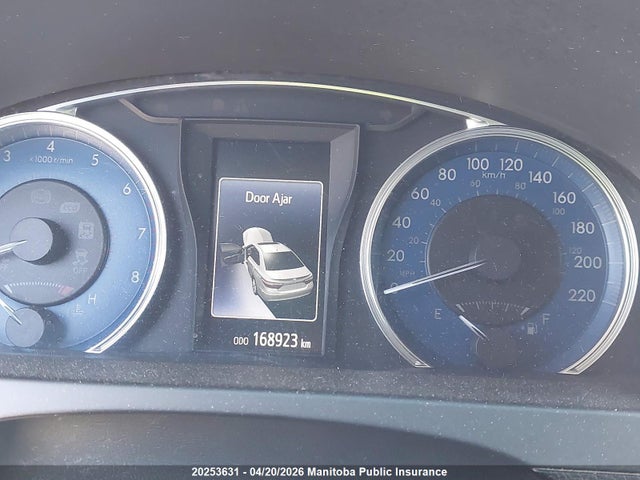 20253631 :رقم المزاد ، 4T1BF1FKXFU923721 vin ، 2015 Toyota Camry Xle مزاد بيع