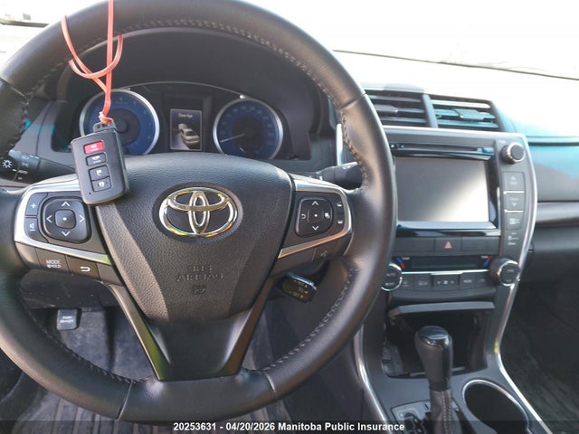 20253631 :رقم المزاد ، 4T1BF1FKXFU923721 vin ، 2015 Toyota Camry Xle مزاد بيع