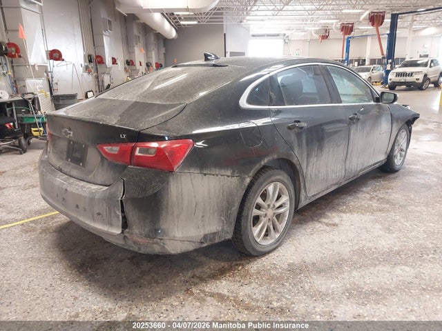 1G1ZD5ST1JF250421 Chevrolet MALIBU LT