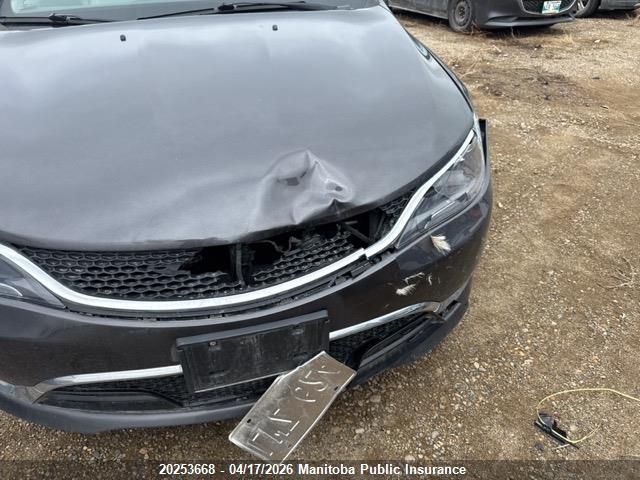 Chrysler 200 C 2016 1C3CCCCB7GN151485 Image 6