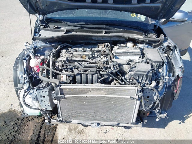 2022 Toyota Corolla Cross Le მანქანა იყიდება აუქციონზე, vin: 7MUCAABG3NV036902, აუქციონის ნომერი: 20253682