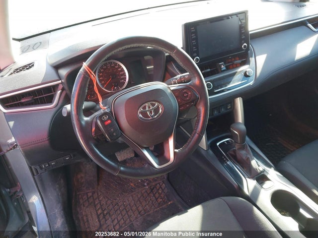 2022 Toyota Corolla Cross Le მანქანა იყიდება აუქციონზე, vin: 7MUCAABG3NV036902, აუქციონის ნომერი: 20253682
