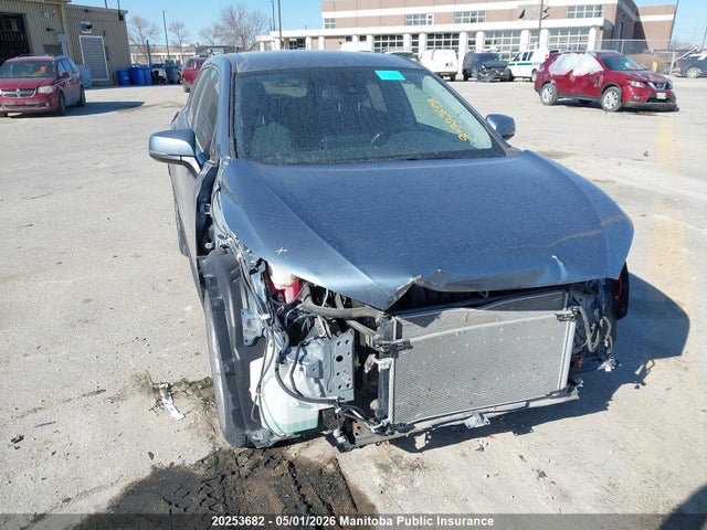 2022 Toyota Corolla Cross Le მანქანა იყიდება აუქციონზე, vin: 7MUCAABG3NV036902, აუქციონის ნომერი: 20253682