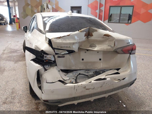 2021 Nissan Versa 1.6 Sv მანქანა იყიდება აუქციონზე, vin: 3N1CN8EV1ML877061, აუქციონის ნომერი: 20253772