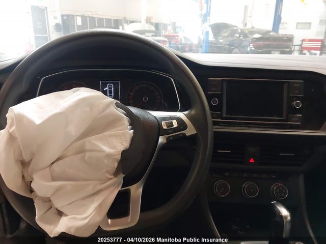3VWC57BU5KM074888 Volkswagen Jetta 1.4 Tsi