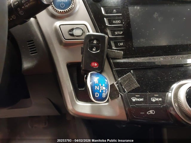 2015 Toyota Prius V მანქანა იყიდება აუქციონზე, vin: JTDZN3EU8FJ033871, აუქციონის ნომერი: 20253793