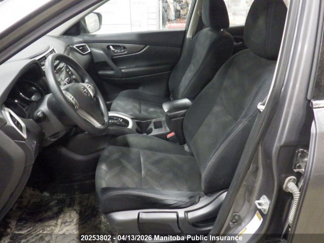 20253802 :رقم المزاد ، 5N1AT2MT7FC830425 vin ، 2015 Nissan Rogue S مزاد بيع