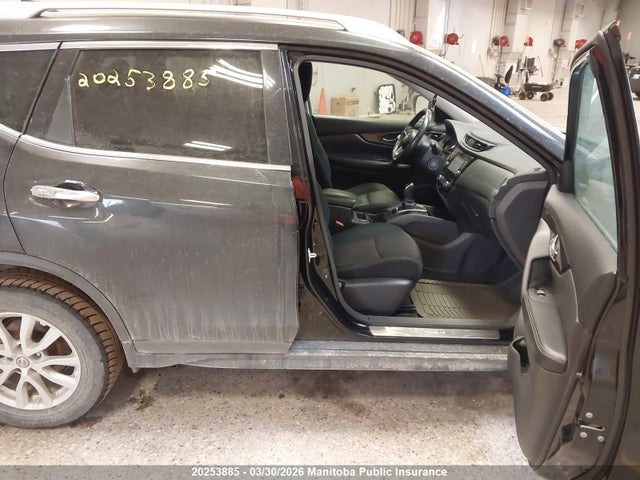 5N1AT2MV5HC735396 Nissan ROGUE SV