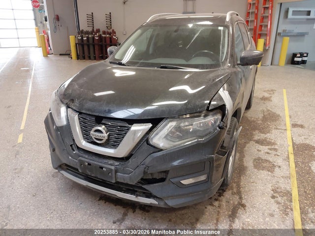 5N1AT2MV5HC735396 Nissan ROGUE SV